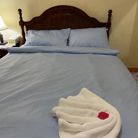 Janessa'S Dwellery Bed & Breakfast Port Vila Dış mekan fotoğraf